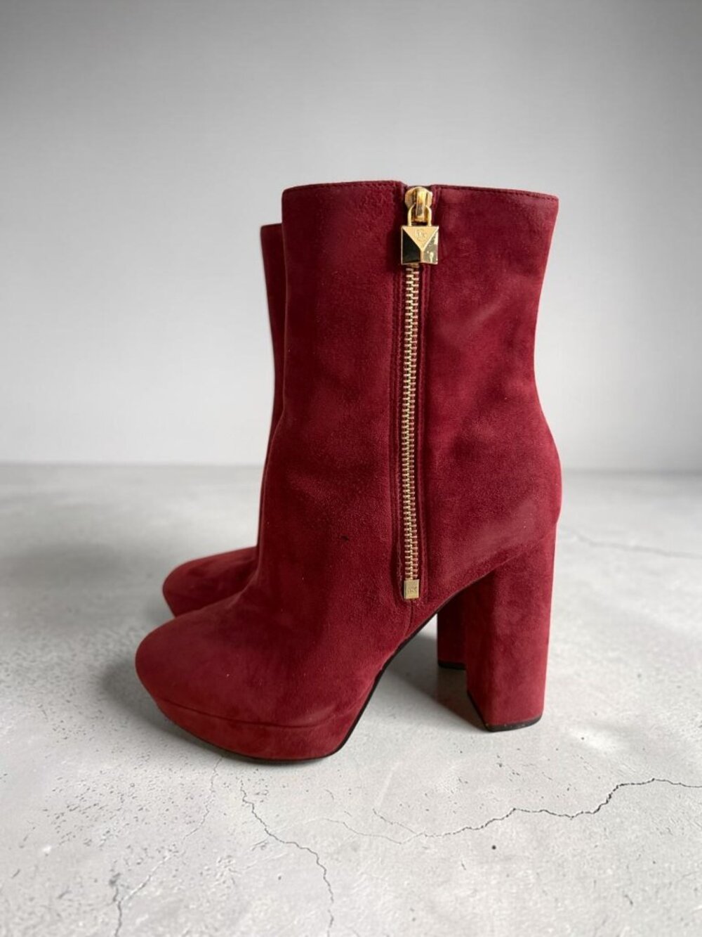 MICHAEL KORS Platform Burgundy Suede Boots Size 6.5